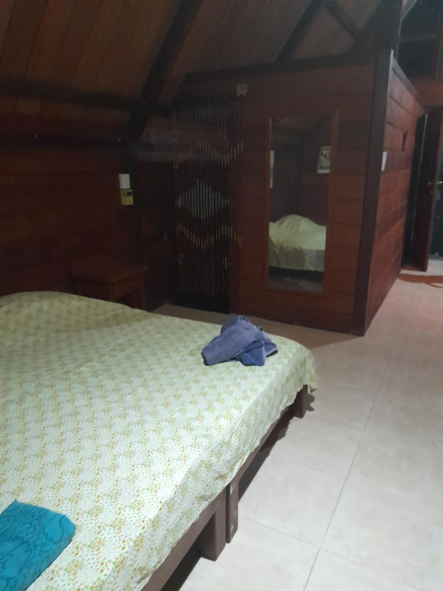Charming Yellow Houses Loft-Style Apartment Bocas del Toro Extérieur photo